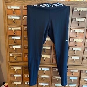 Nike Pro XL Black Women’s Athletic Leggings